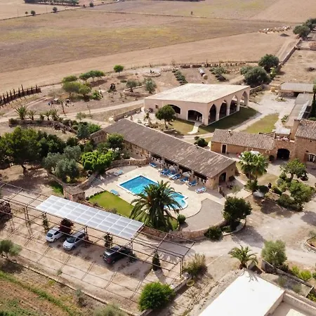 Son Llado Country house