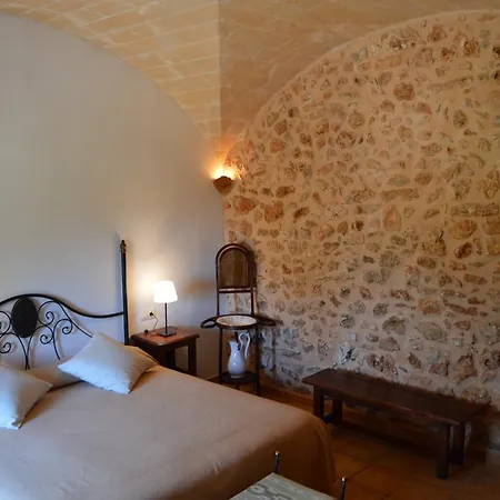 Son Llado Country house *
